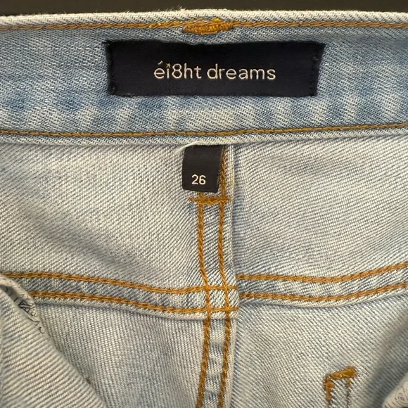 EIGHT DREAMS Star Patch Distressed Jeans. Great straight leg style. - Picture 3 of 8
